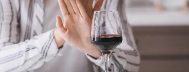 Czy alkohol podnosi cukier? Przekonaj się, jak wpływa na zdrowie