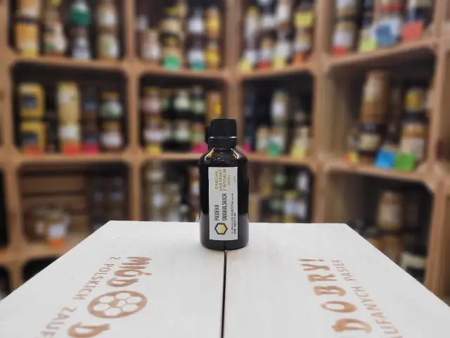 Gdzie kupić nalewkę z mola woskowego? Sprawdź najlepsze oferty