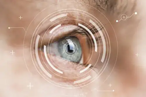 Soczewki psują wzrok? Mit czy fakt? Obalamy popularne obawy