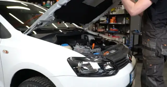 Gdzie jest filtr oleju w vw polo 1.2 benzyna? Oto lokalizacja i wskazówki