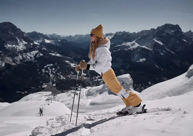 Jak dobrać kije narciarskie? Wzrost, styl jazdy i błędy