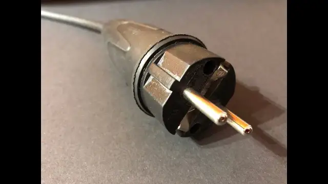 Jak podłączyć kabel 3 żyłowy do wtyczki - uniknij niebezpieczeństw i błędów