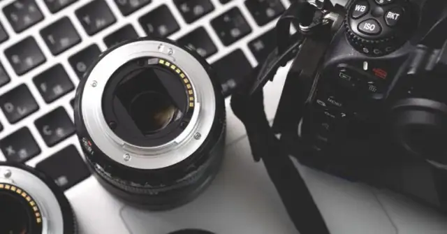 Obiektyw zmiennoogniskowy: Co to jest? Poradnik dla początkujących