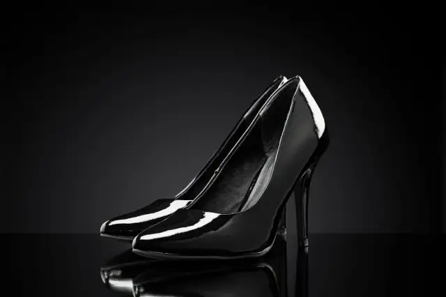 Jakie szpilki są teraz modne – trendy, które musisz znać!