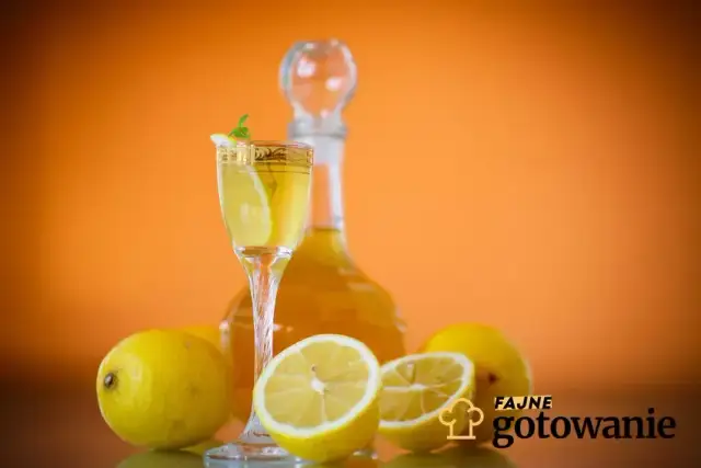 Przepis na Cytrynówkę: Domowa nalewka krok po kroku