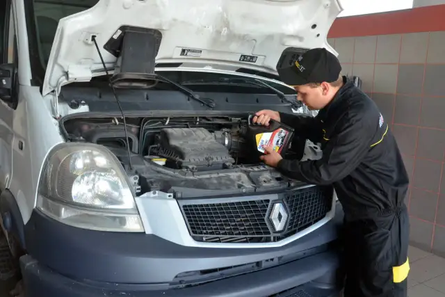 Iveco Daily 3.0 ile oleju do silnika? Sprawdź, aby uniknąć problemów!