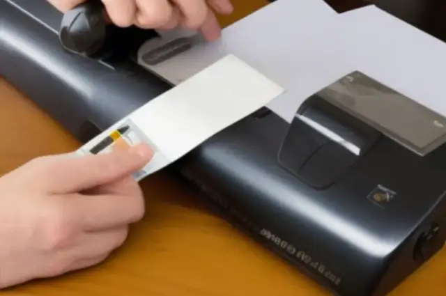 Skuteczne sposoby jak naprawić laminator w domu - poradnik dla każdego
