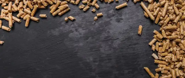 Kiedy pellet jest najtańszy? Odkryj najlepsze okresy na zakupy