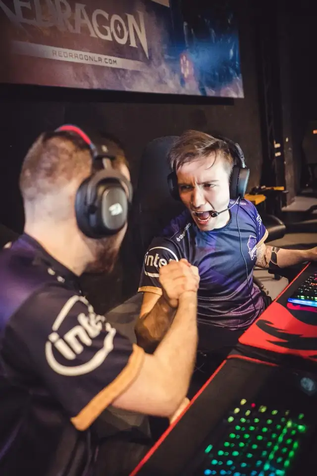 Alienware vs. Dell G – który laptop gamingowy wybrać? Porównanie gigantów