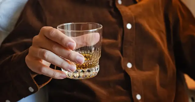 Ile alkoholu to 3 promile u kobiety? Zagrożenie życia i pierwsza pomoc