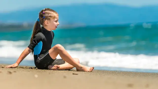 Jak wybrać najlepszy strój piankowy do pływania dla dzieci?
