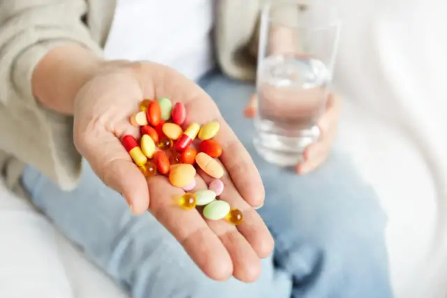 Jak usunąć nadmiar witaminy B12 - Co robić przy wysokim wyniku?