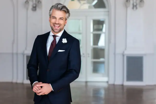 Jaka koszula na wesele? Wybierz idealną i uniknij faux pas!