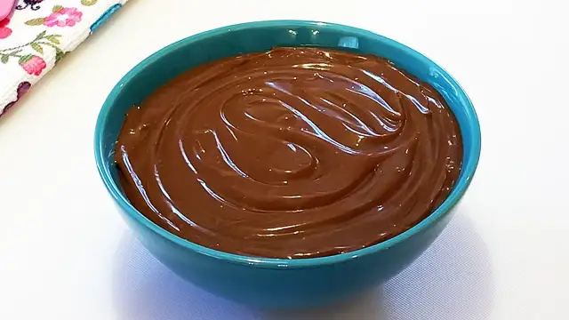 Crème dessert chocolat maison : recette facile, rapide et inratable