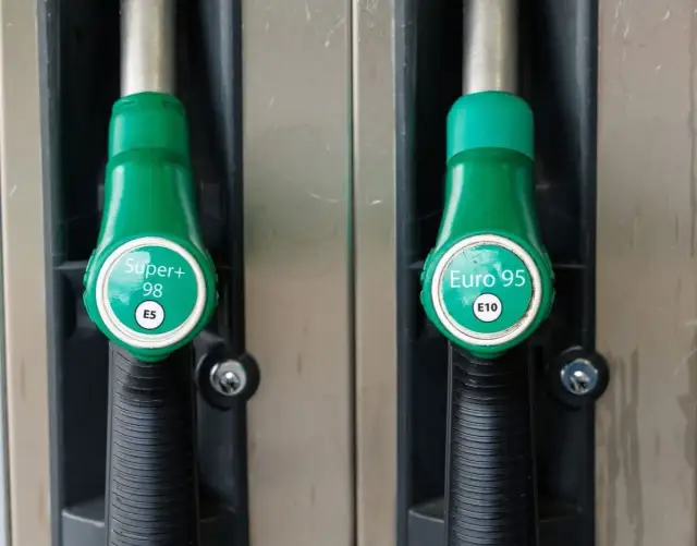95 to benzyna czy diesel - kluczowe różnice, które musisz znać