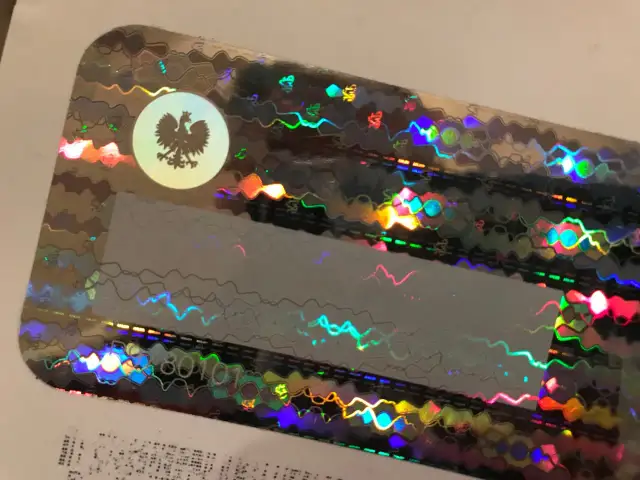 Jak zdjąć naklejkę z szyby samochodowej bez uszkodzenia szyby