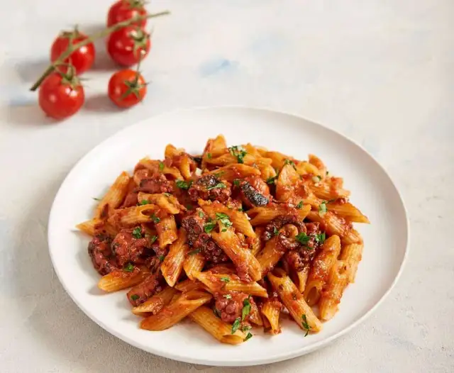 Penne ragu: prosty przepis na pyszne danie, które pokochasz