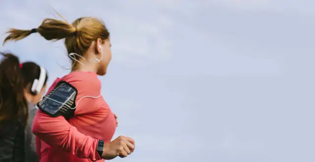 Handyhalterung Laufen: Oberarm, Gürtel, Weste Was ist dein Match?