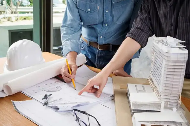 Ekspertyza techniczna budynku - kto może ją wykonać i jakie ma uprawnienia?