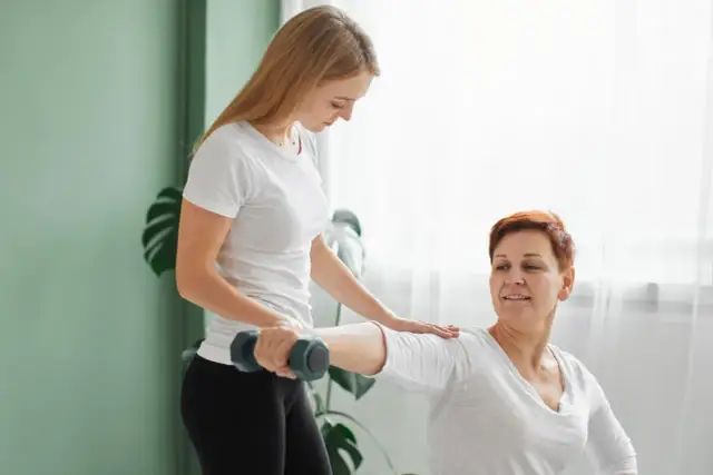 Rehabilitacja NFZ: ile zabiegów Ci przysługuje? Poznaj limity!