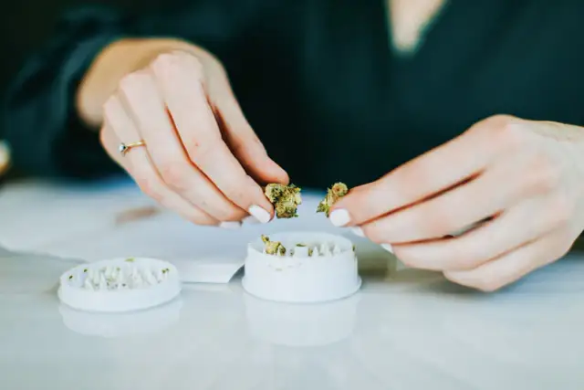 Jak dostać receptę na medyczną marihuanę - krok po kroku do legalnej terapii