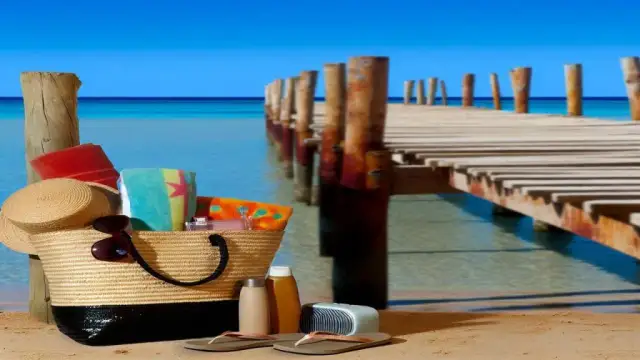 Co zabrać nad morze: niezbędne rzeczy, które musisz mieć ze sobą