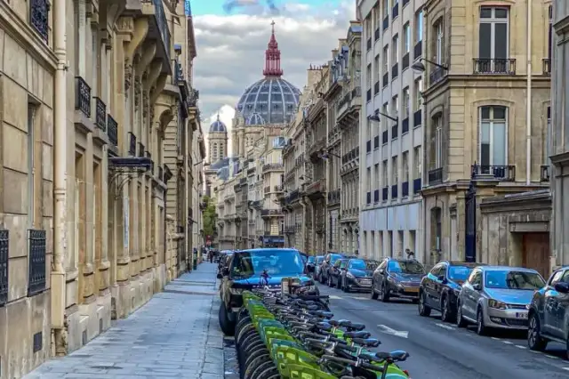 Co się dzieje w Paryżu? Ważne wydarzenia i zmiany w mieście