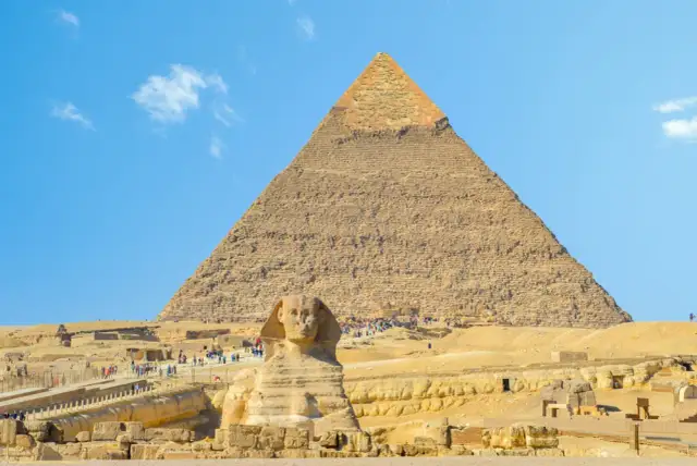 Gdzie leży Kair? Odkryj jego niezwykłe położenie w Egipcie