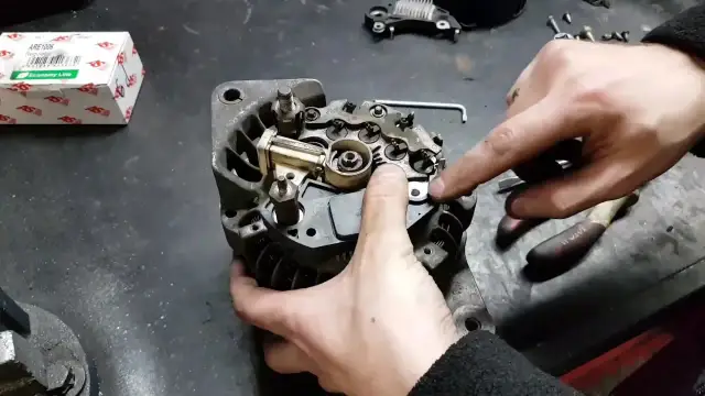 Jak wyjąć alternator Opel Zafira - uniknij kosztownych napraw