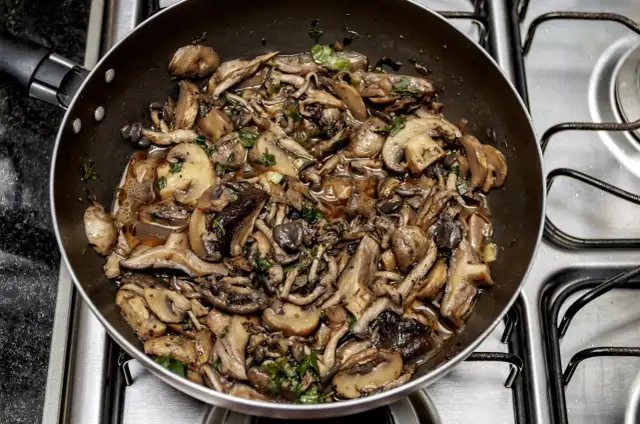 Twój idealny sos z prawdziwków: przepis, sekrety, jak uniknąć błędów