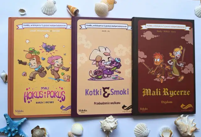 Trzy okładki komiksów, w których to Ty jesteś małym bohaterem: "Mali Hokus i Pokus", "Kotki i Smoki" oraz "Mali Rycerze".