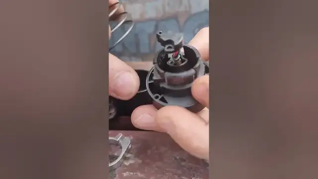 Jak naprawić hulajnogę Xiaomi z błędem 14 - proste kroki do rozwiązania problemu