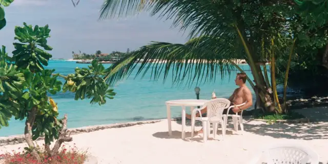 Jak sprawdzić biuro podróży? Bezpieczne wakacje bez ryzyka!