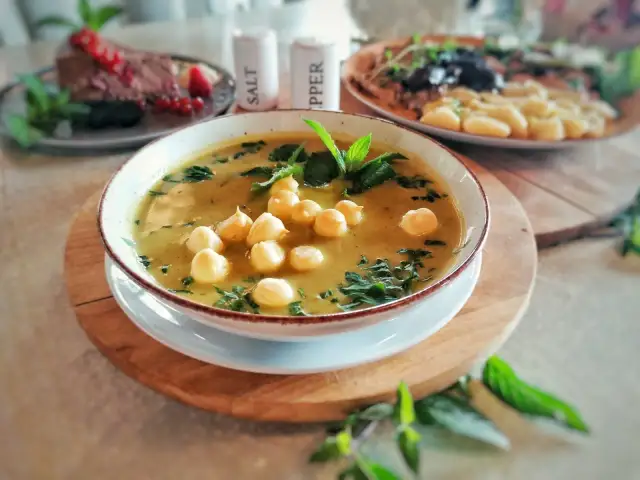 Gdzie zjeść w Polanicy-Zdroju? Najlepsze restauracje, które musisz znać