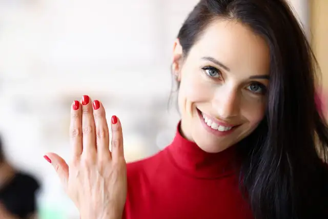 Co jest pod paznokciami? Odkryj sekrety zdrowia Twoich paznokci