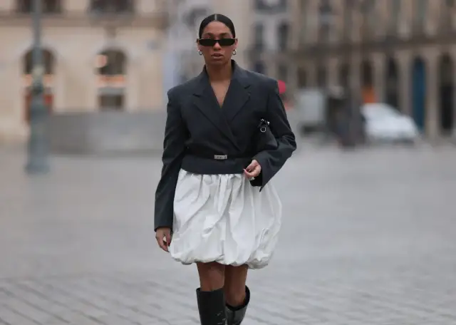 Spódnica bombka a szerokie biodra? Nie! Lepsze fasony dla Ciebie