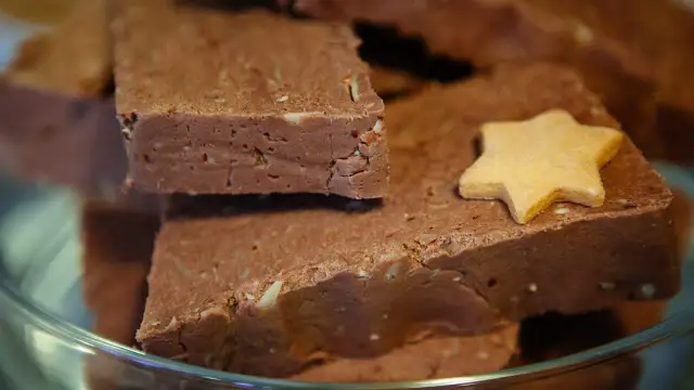 Blok czekoladowy jak z PRL? Odkryj przepis i uniknij błędów!