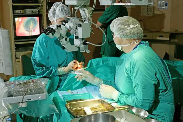 Czy po operacji zaćmy od razu się widzi? Sprawdź, co naprawdę czeka