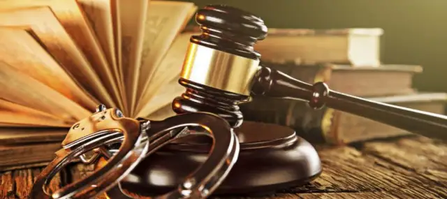 Jakie liceum na prawnika wybrać, aby nie popełnić błędu?