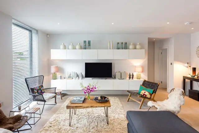 Tanie meble: Jak umeblować dom stylowo i nie zbankrutować?