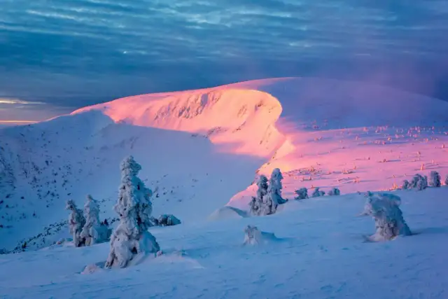 Najlepsze miejsca na narty w Sudetach: kompletny poradnik dla narciarzy