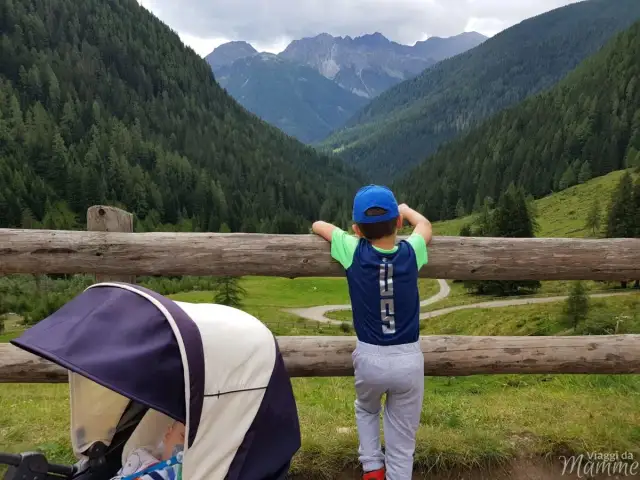 Vacanze in montagna con neonato: la guida sicura per neogenitori