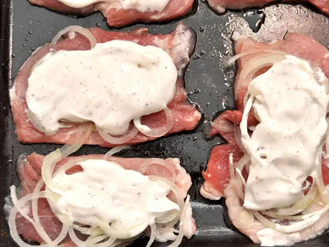 Co można zrobić z karkówki na obiad? Pyszne i proste przepisy