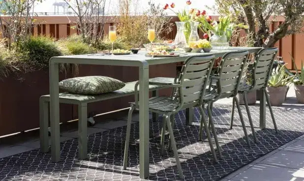 Co to jest patio w hotelu i dlaczego warto z niego korzystać?