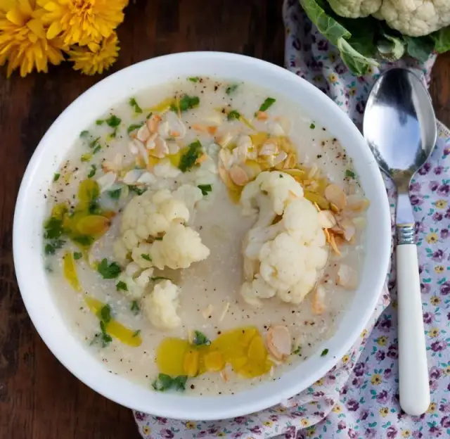 Z czym podawać kalafior na obiad? Od tradycji po nowoczesne hity