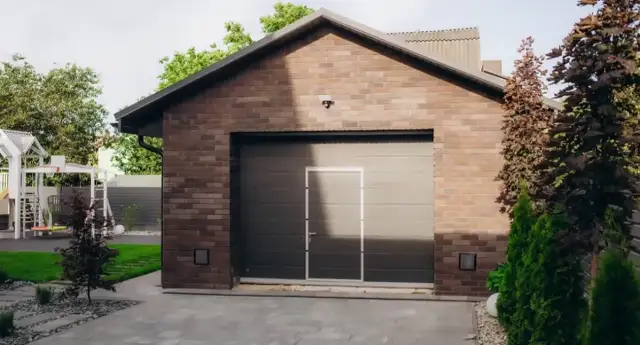 Kiedy garaż jest w bryle budynku? Poznaj zalety i wady tego rozwiązania