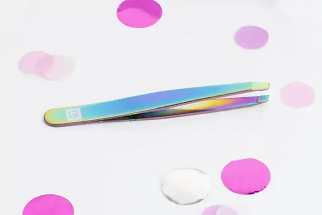 Jak wydepilować brwi skutecznie i bez bólu – sprawdzone metody