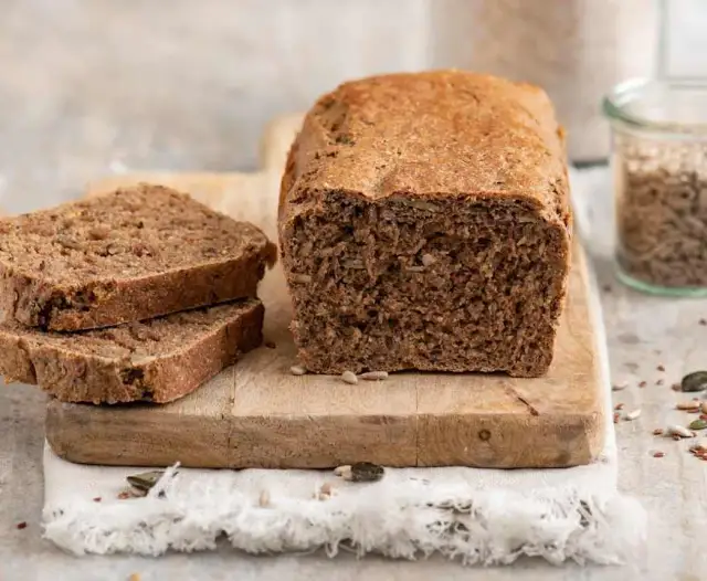 Przepis na chleb bezglutenowy o niskim indeksie glikemicznym, który pokona głód