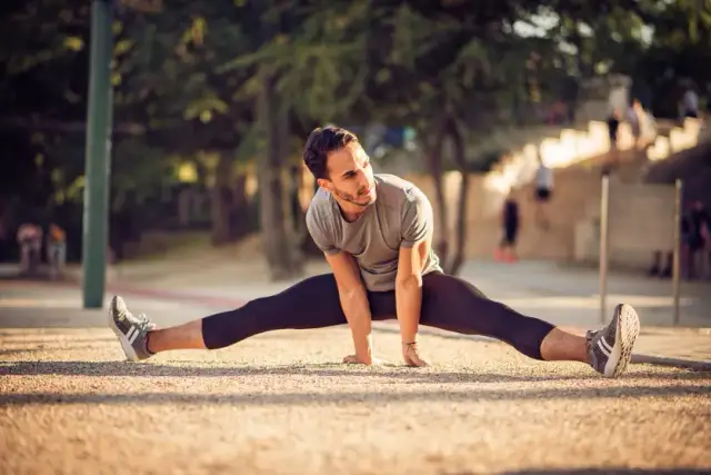 Ile zajmuje zrobienie szpagatu? Poznaj czynniki wpływające na czas