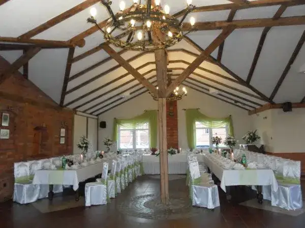 Dworek u Leszczyńskich – idealne miejsce na wesele i noclegi